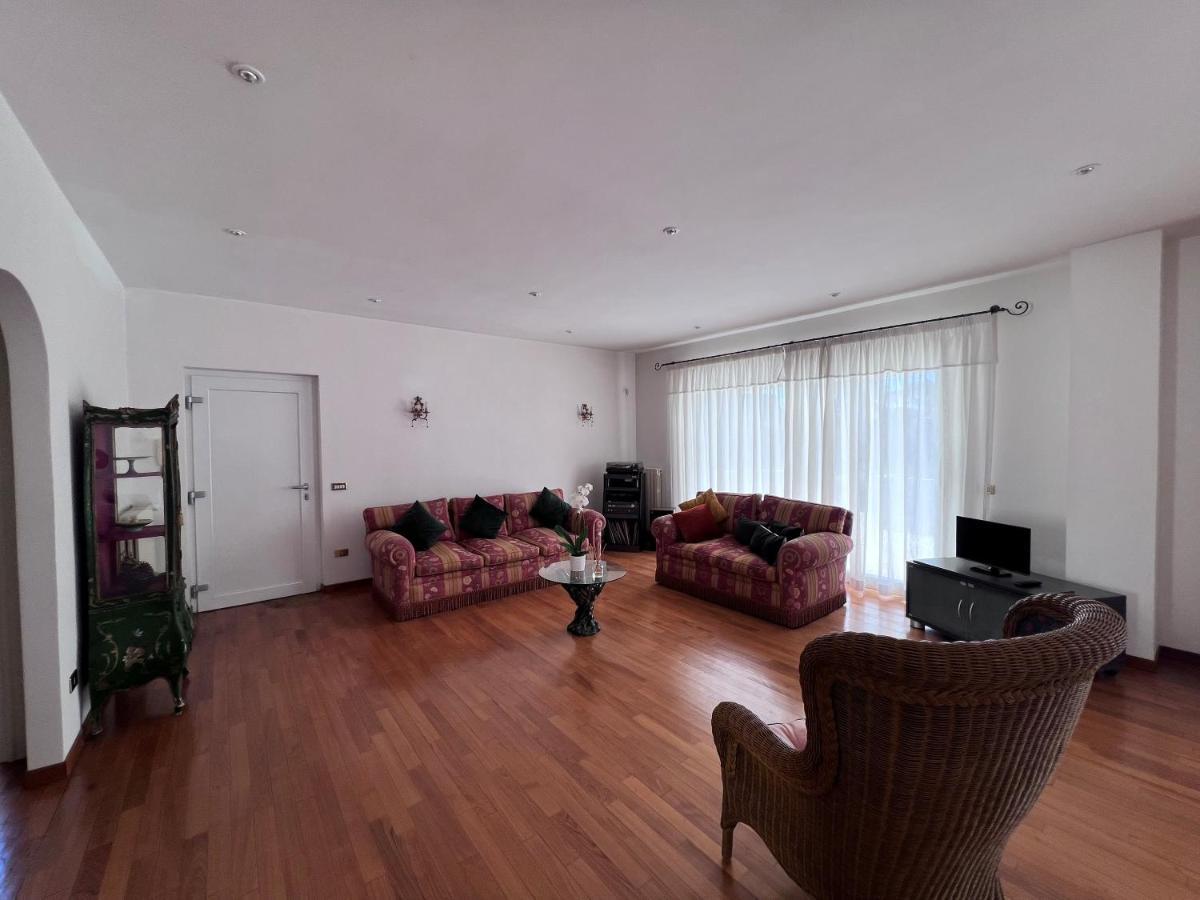 Villa Luxury Roma Marco Simone Esterno foto