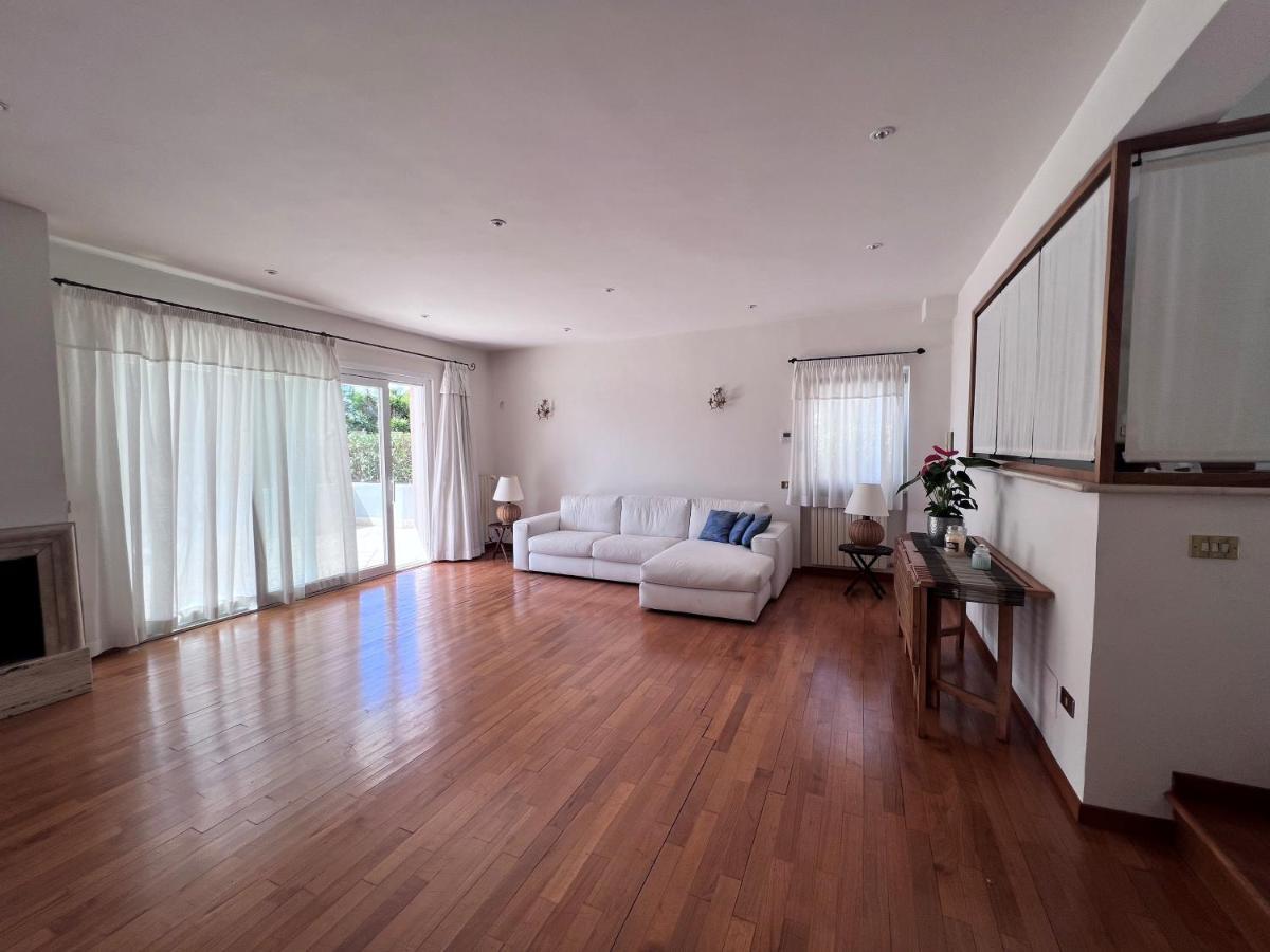 Villa Luxury Roma Marco Simone Esterno foto
